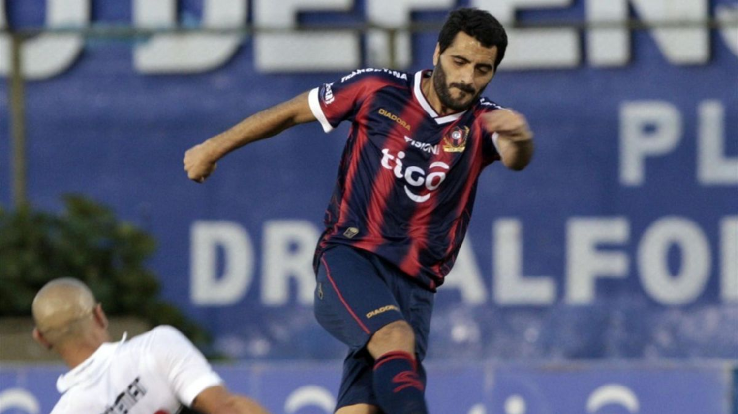 Güiza, 44 yaşında 18. takımına transfer oldu